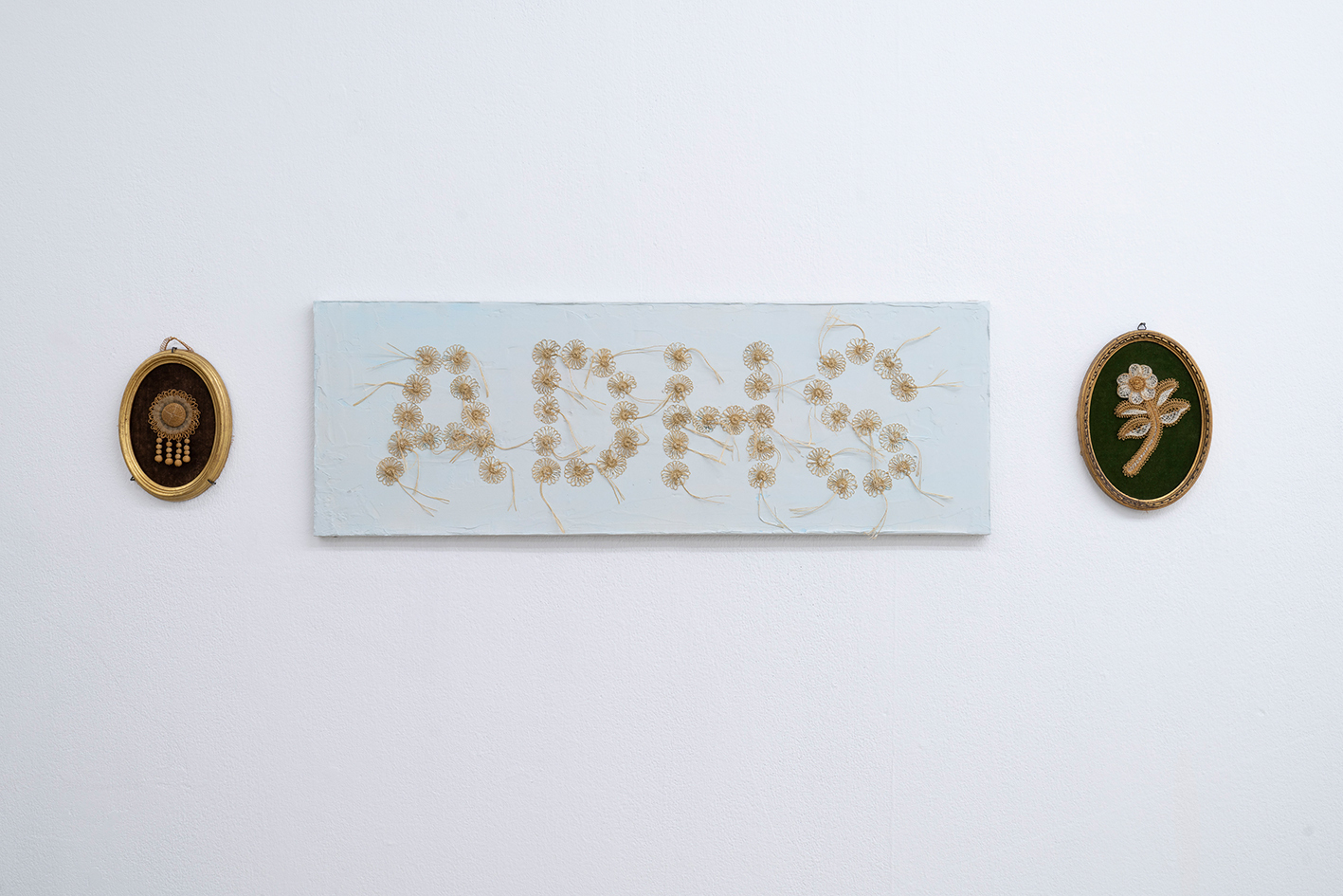 Thomas Moor, ADHS, 2020, acrylic, straw and gesso on canvas, 32 x 92 cm