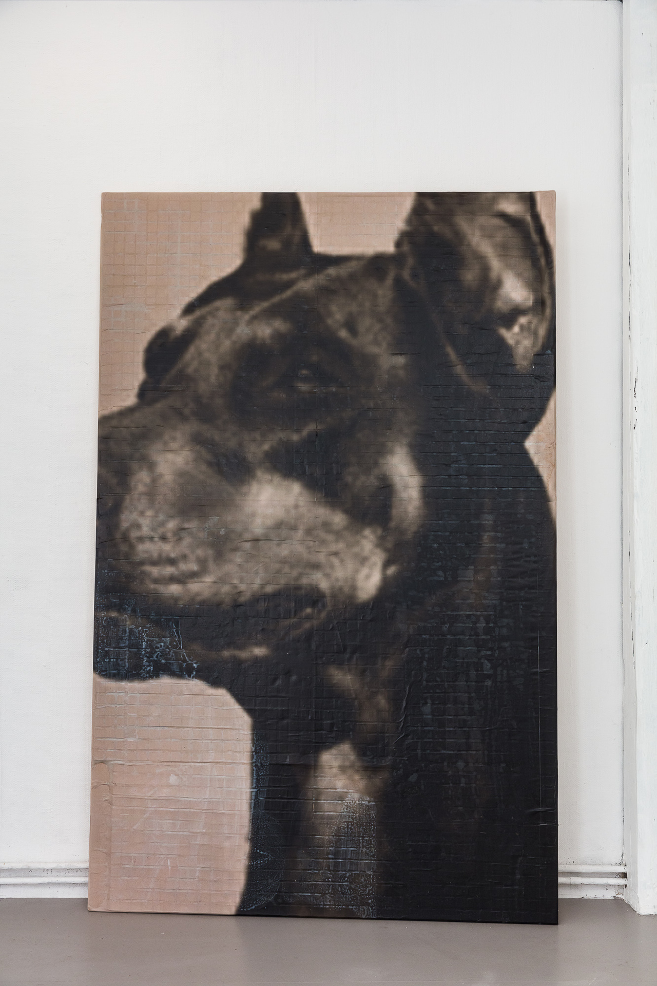 3Schirin Charlot, Hunde, 2020, inkjet print & tile relief 196 x 125 cm