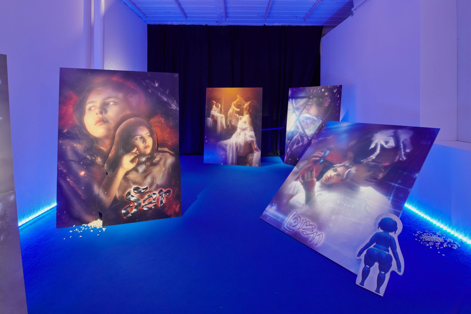 Exhibition view, Giulia Essyad, "A Selene Blues", Fri Art, 2020. Photo Guillaume Python. Courtesy of Fri Art Kunsthalle