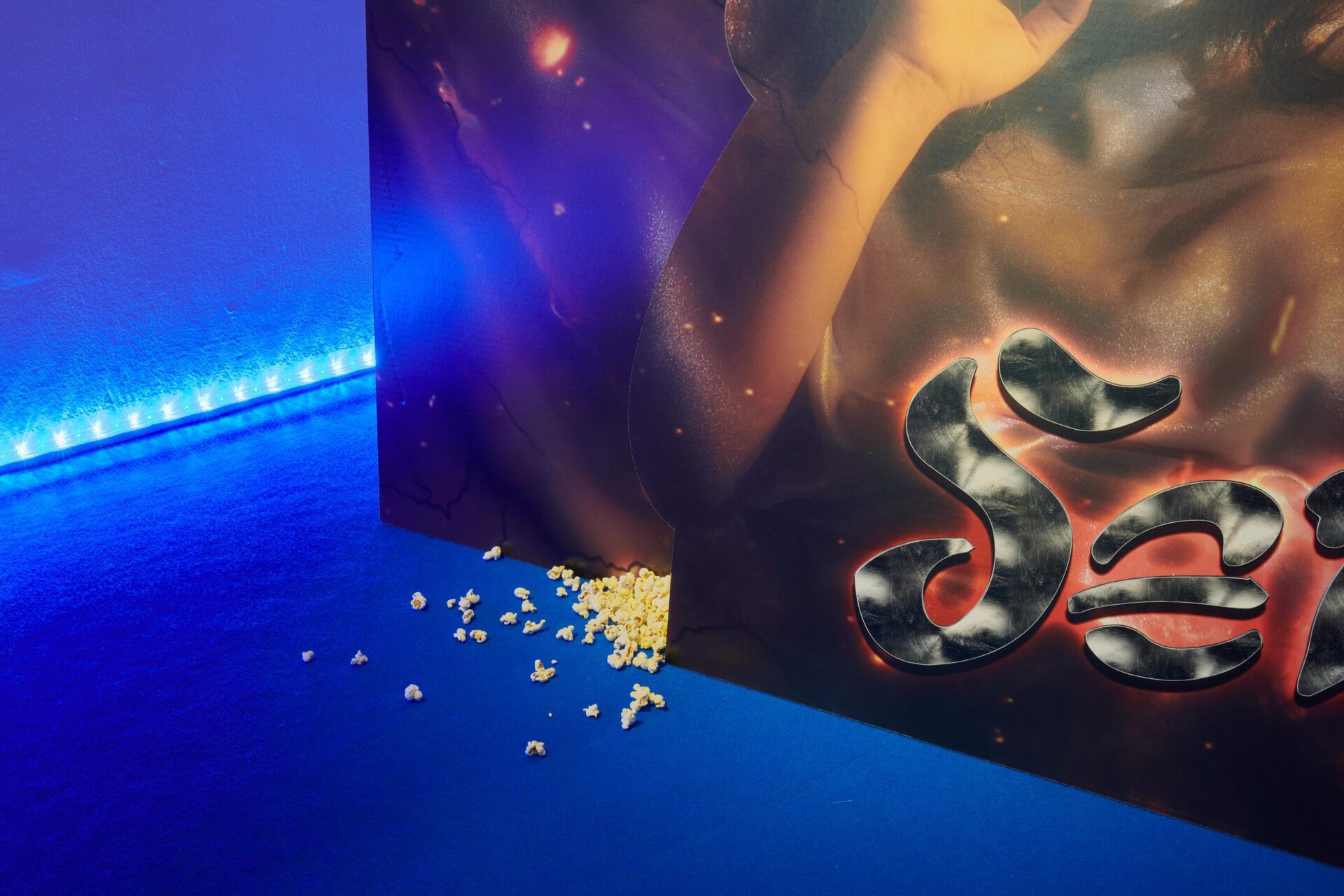 Exhibition view, Giulia Essyad, "A Selene Blues", Fri Art, 2020. Photo Guillaume Python. Courtesy of Fri Art Kunsthalle