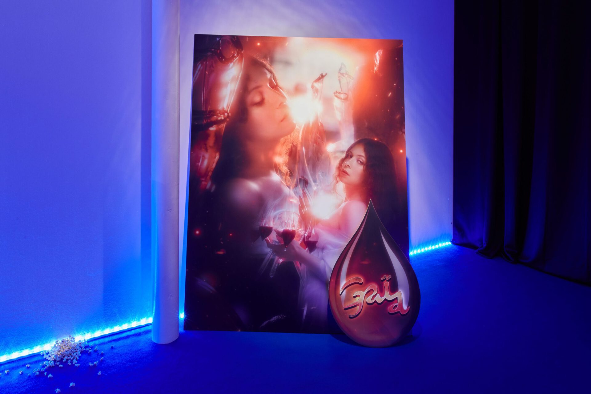 Exhibition view, Giulia Essyad, "A Selene Blues", Fri Art, 2020. Photo Guillaume Python. Courtesy of Fri Art Kunsthalle