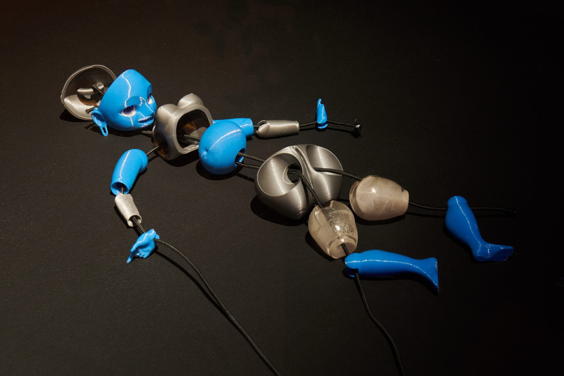 Giulia Essyad, BLUEBOT STUDIES (WINDOW) (detail), 2020, "A Selene Blues", Fri Art, 2020. Photo Guillaume Python. Courtesy of Fri Art Kunsthalle