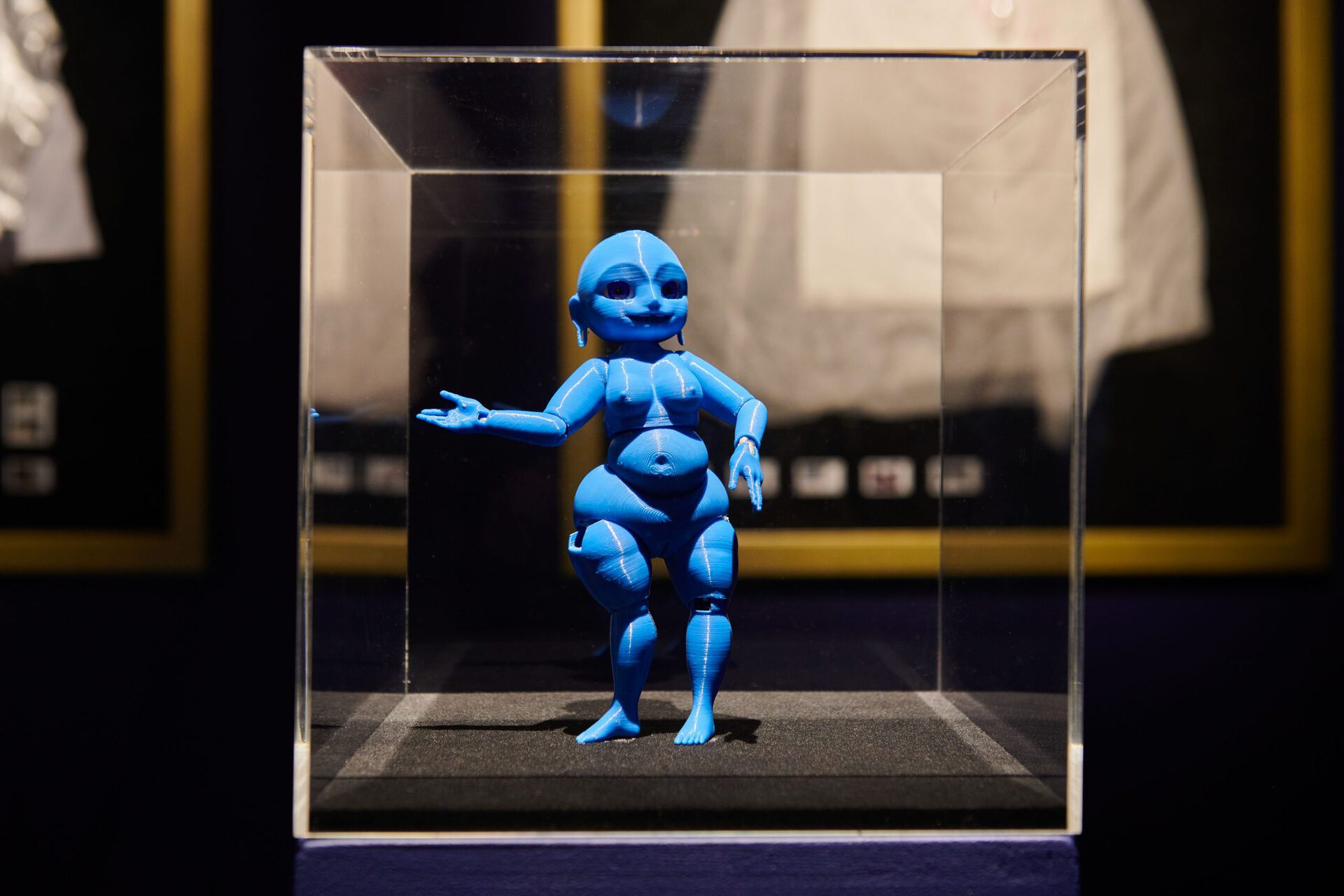 Giulia Essyad, BLUEBOT, "A Selene Blues", 2020. Photo Guillaume Python. Courtesy of Fri Art Kunsthalle