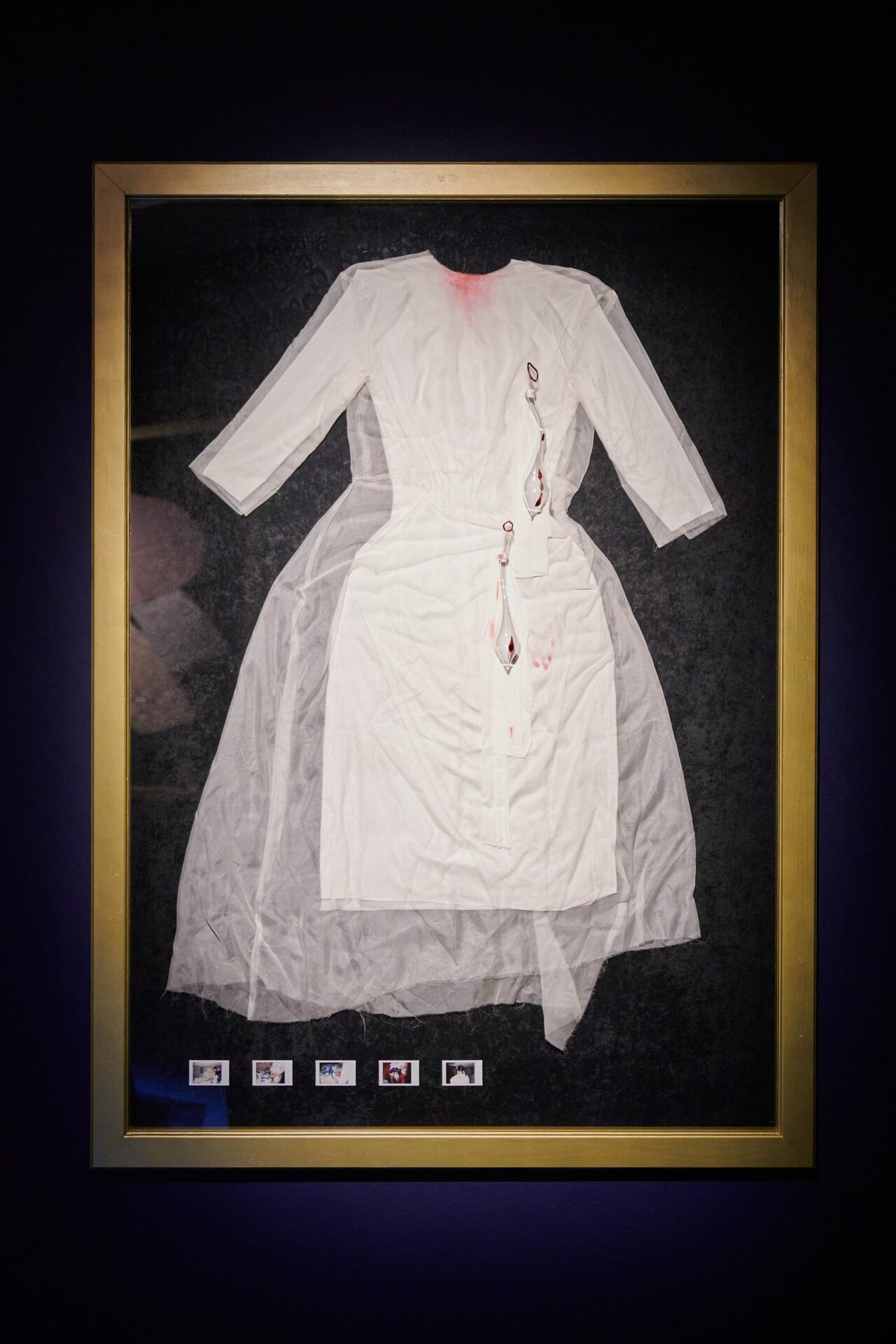 Giulia Essyad, Loren costume created by Loren Kagny for herself, "A Selene Blues", 2020. Photo Guillaume Python. Courtesy of Fri Art Kunsthalle