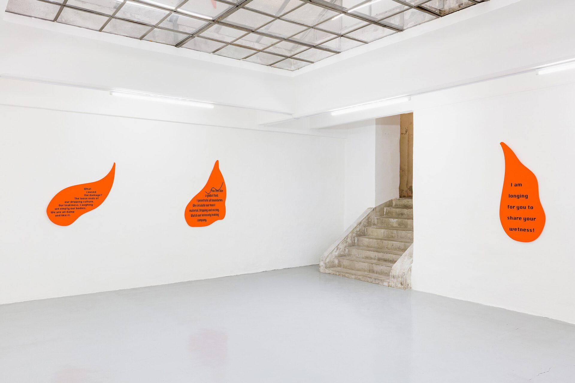 The Leaking Bodies Series, 2020, orange acrylic glas, black vinyl installation view, Gianni Manhattan, 2020