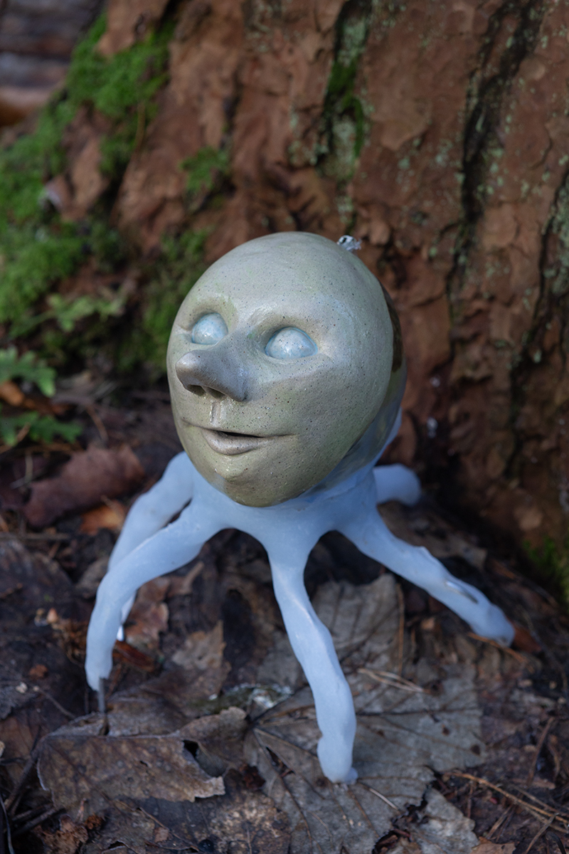 Aniara Omann, A Different Kind of Love (Flexible), 2021 (Cast silicone, glazed stoneware, eco-resin, steel wire, pinecones, lichens, 21 x 21 x 20 cm/8 x 8 x 8 in)