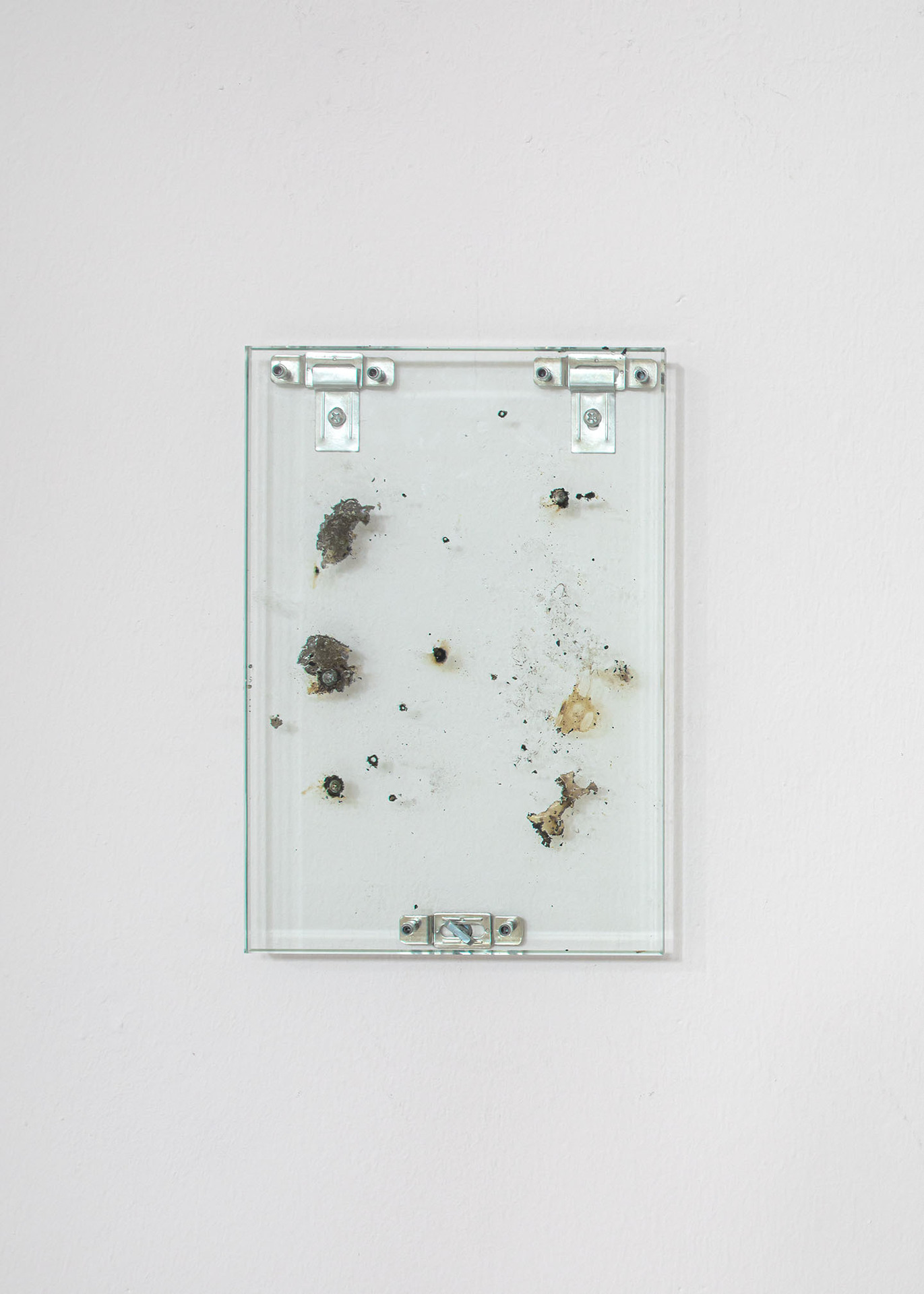Maarten Van Roy, Stellar blade (Système Nouveau), 2020, Glass, steel