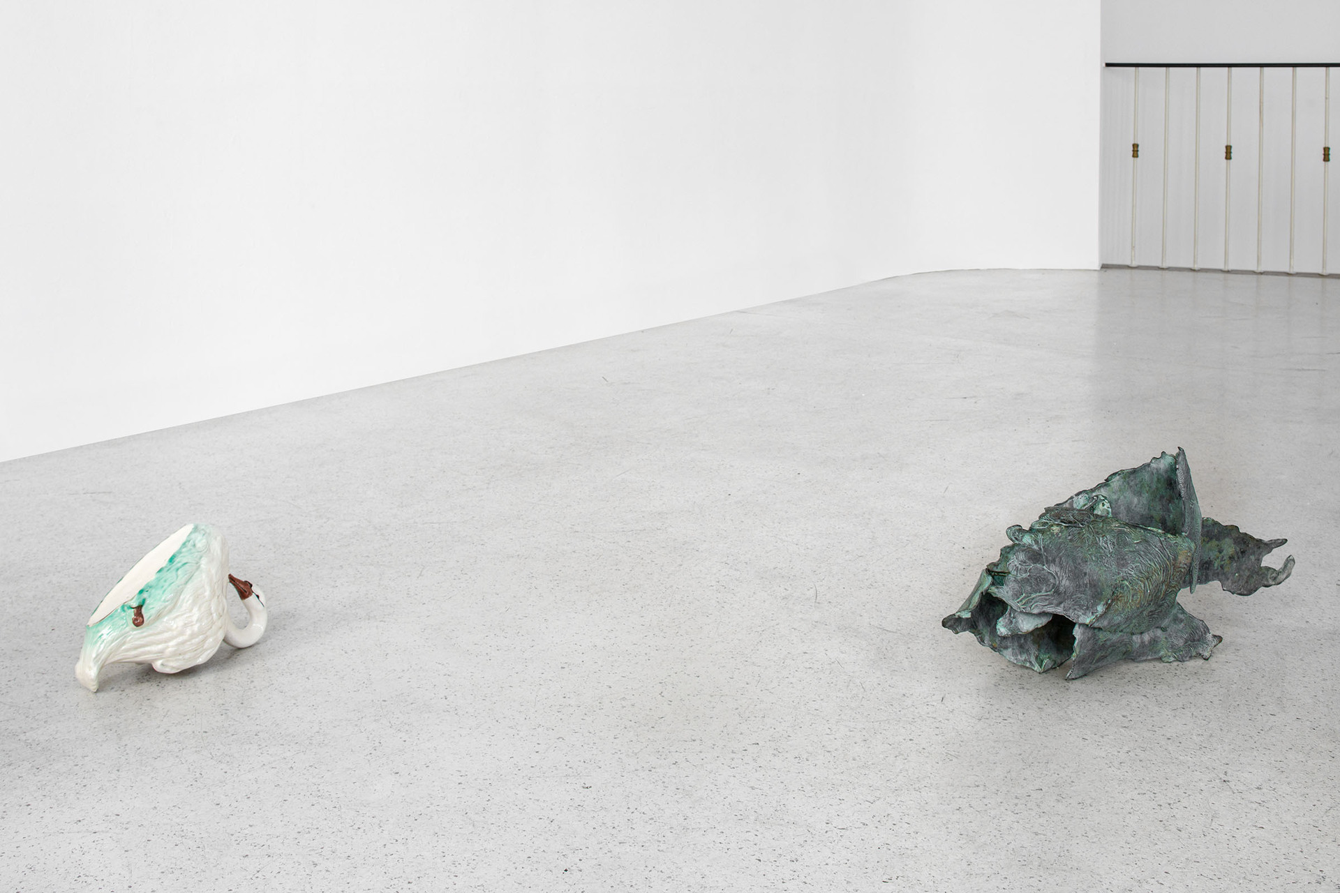 Maarten Van Roy, Iris, 2020, Ceramics; BH.BS.DA.1, 2020-2021, Bronze