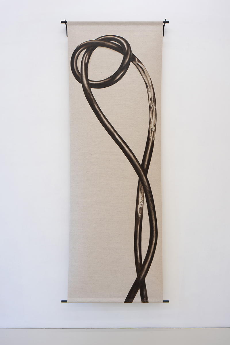 Carlotta Bailly-Borg, Frustrated, 2021 (Acrylic, linen, steel, 230 x 75 cm).