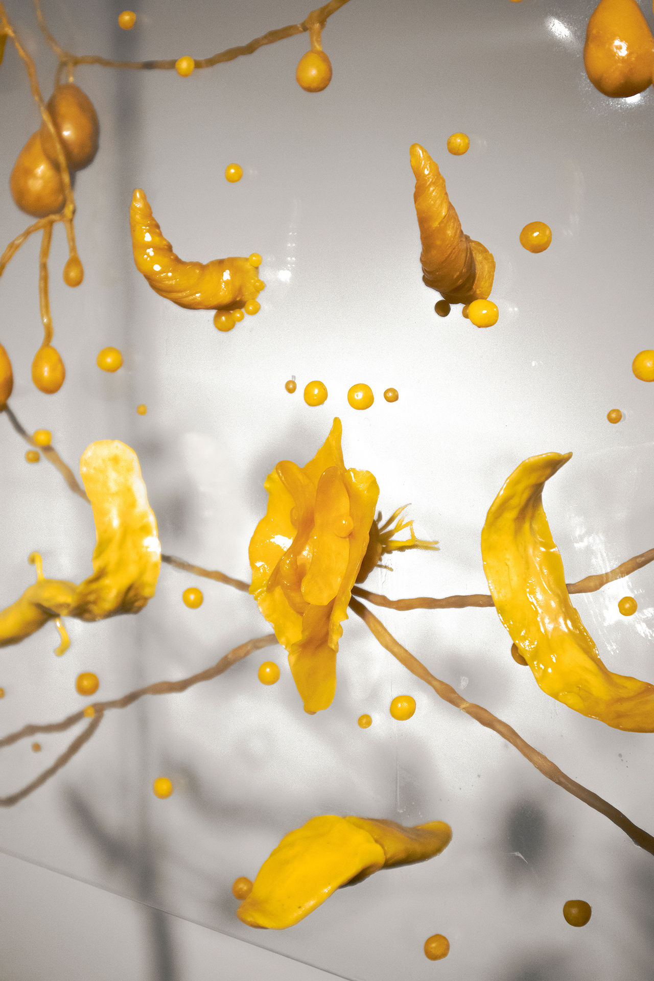 Gideon Horváth, Ecstatic faun, 2021, beeswax, glass, 100x50 cm, detail, photo by Dávid Bíró