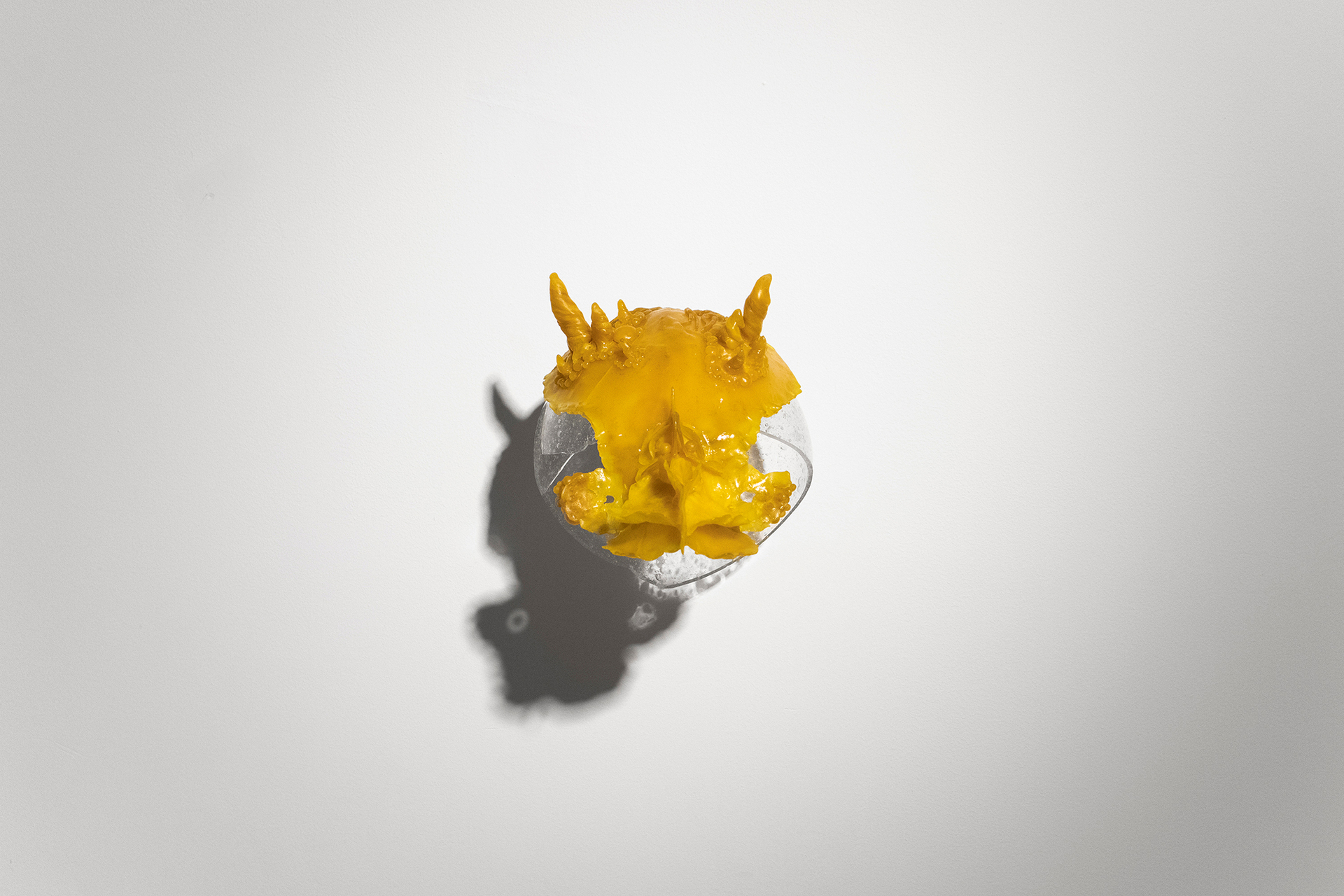 Gideon Horváth, The faun's mask, 2021, beeswax, glass, photo by Gideon Horváth