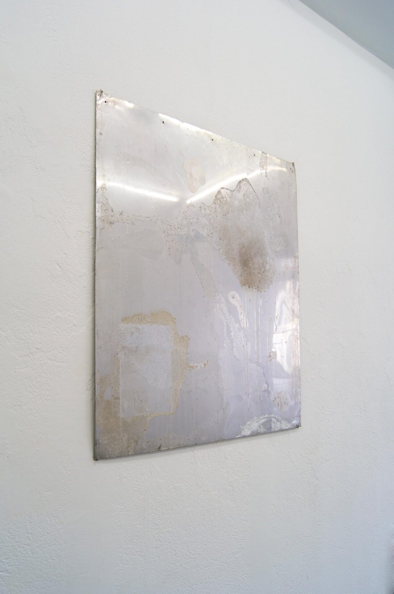 Try, sea water evaporated on steel, salt, 86x100cm, 2021