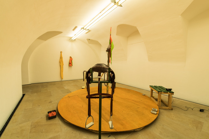 Mike Bourscheid, "No lemon, no melon" (Detail), 2018, Courtesy the artist, Ausstellungsansicht "Mike Bourscheid. Pisces and Capricorns", Kunstpalais, Erlangen, 2020/21, Foto: Kilian Reil