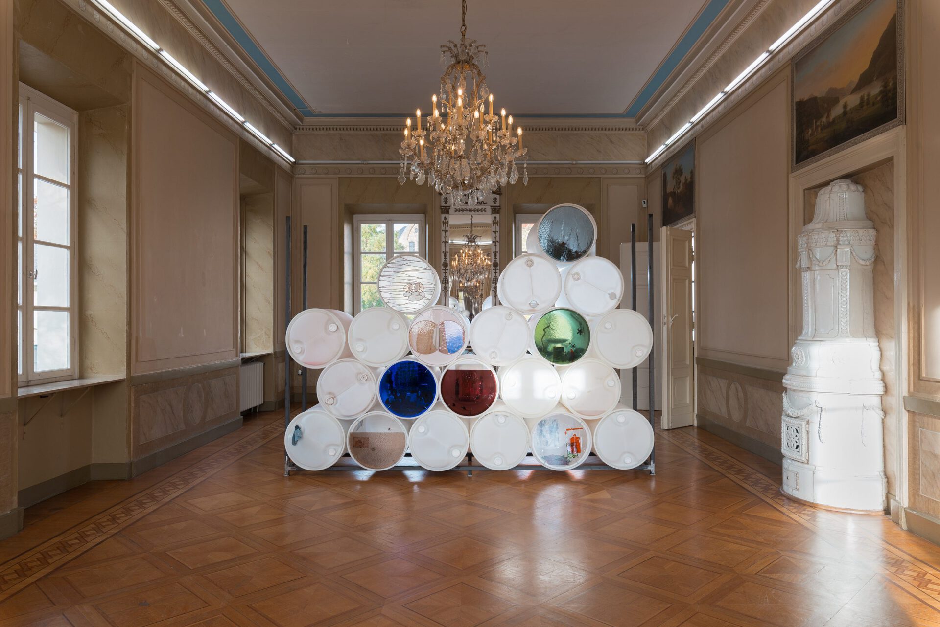 Nadia Belerique, HOLDINGS (Ongoing), 2020, Installation View at Kunstverein Braunschweig 2020 Courtesy: the artist and Daniel Faria Gallery, Toronto. Photo: Stefan Stark