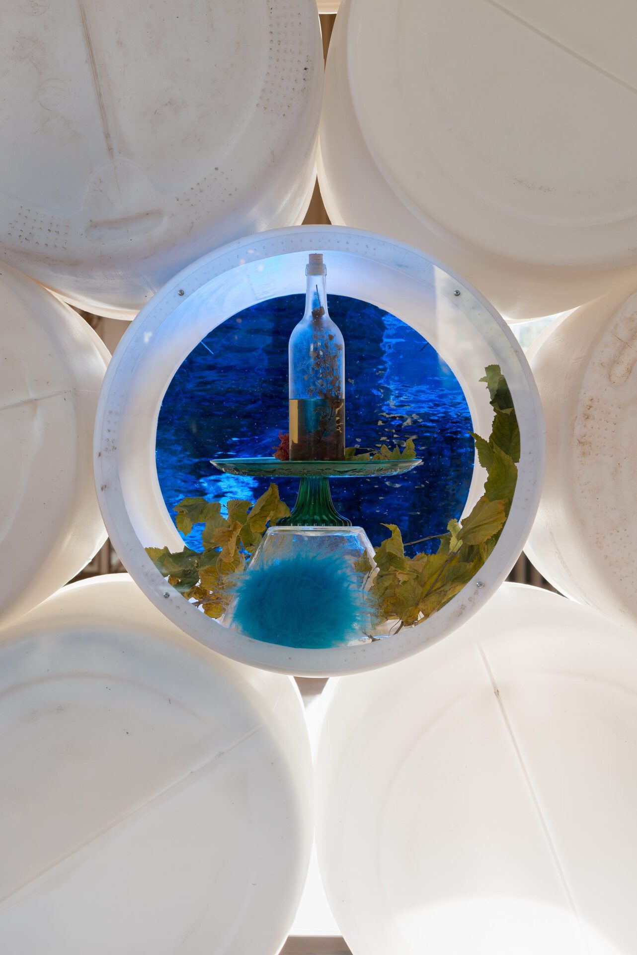 Nadia Belerique, HOLDINGS (Ongoing) (Detail), 2020, Installation View at Kunstverein Braunschweig 2020 Courtesy: the artist and Daniel Faria Gallery, Toronto. Photo: Stefan Stark