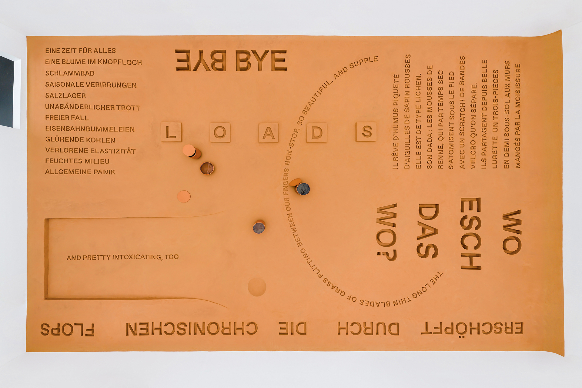 No Edit Can Fail Tint, 2020, molding sand, ceramics, water, gasoline, 60 x 1059 x 641 cm