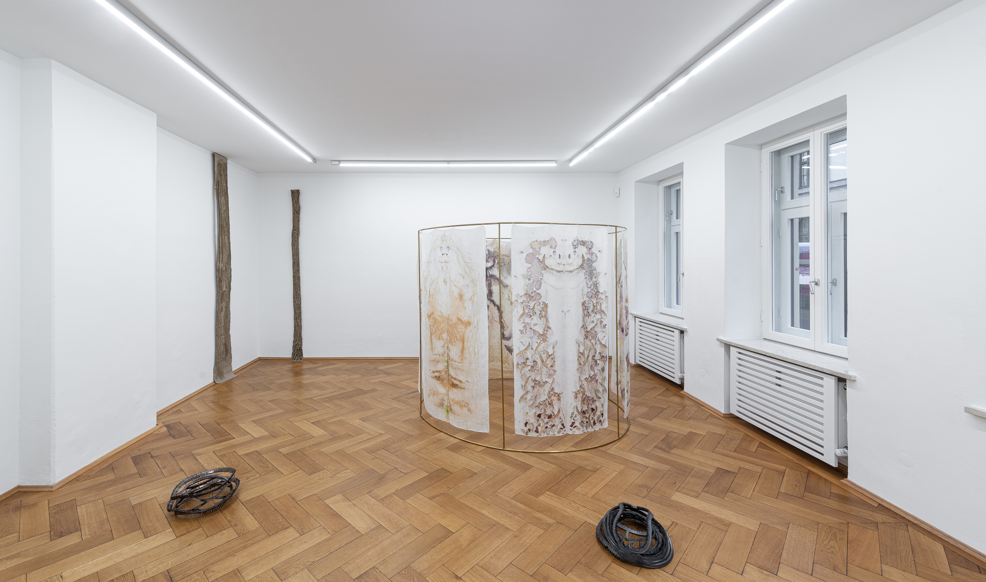 Installation view of the exhibition "On Survival" with works by Helene Appel, Chiara Camoni & the workshop participants at Mostyn (Wales) and Hanna-Maria Hammari, Galerie Britta Rettberg, 2021