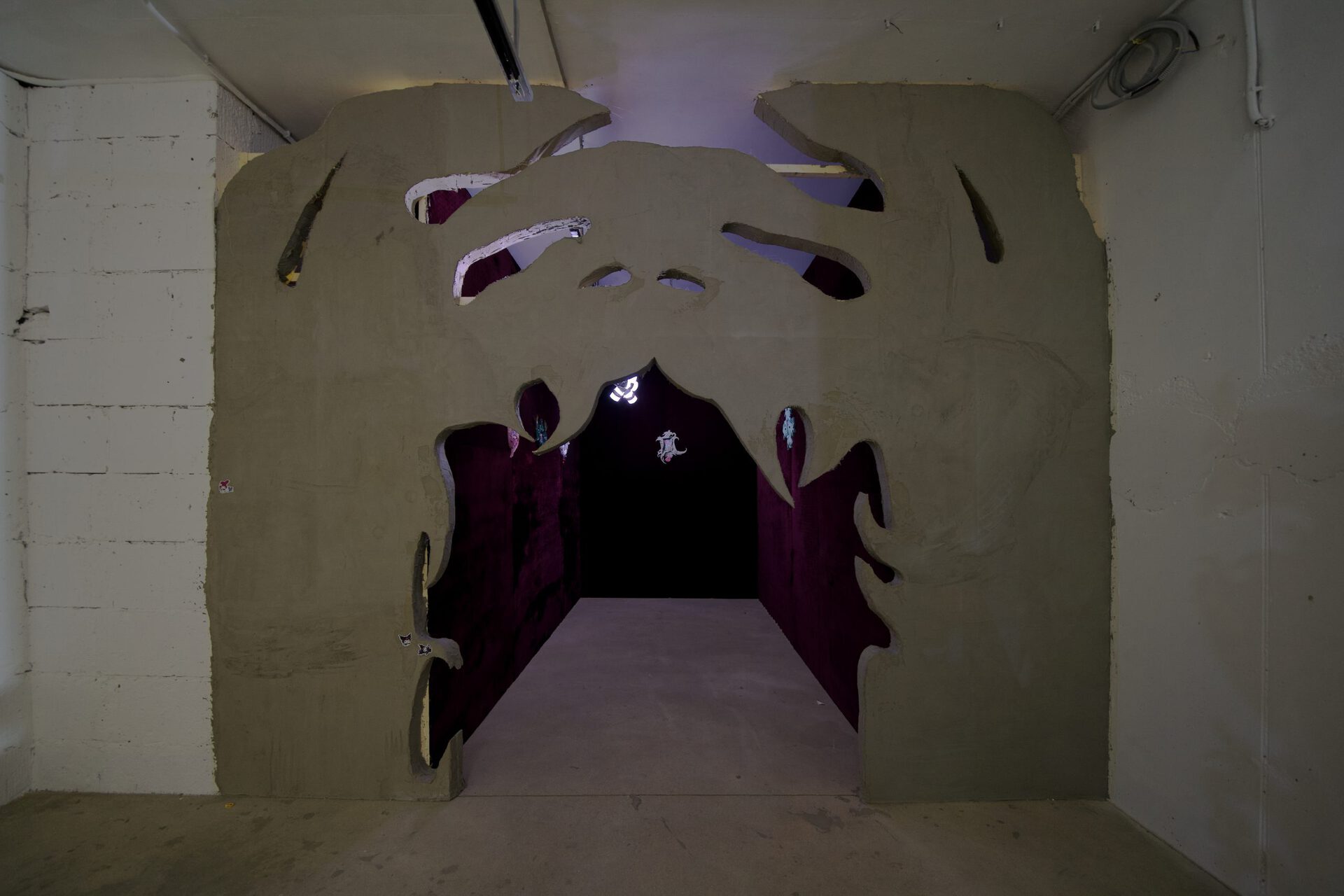 Vladimir Kartashov, The Grotto - the fragment of the show "Innocent pranks. Technorococo", 2021, mixed media, cardboard, objects, 3x4x3 m