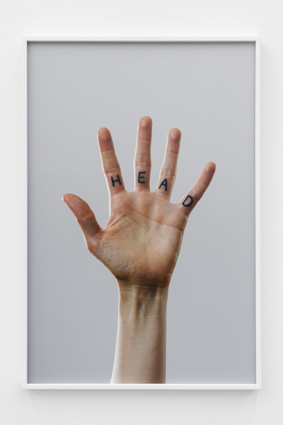 Vera Mota, HEAD HAND, 2021, Giclée print in Canson Platine Fibre Rag 310 g., 77x52cm