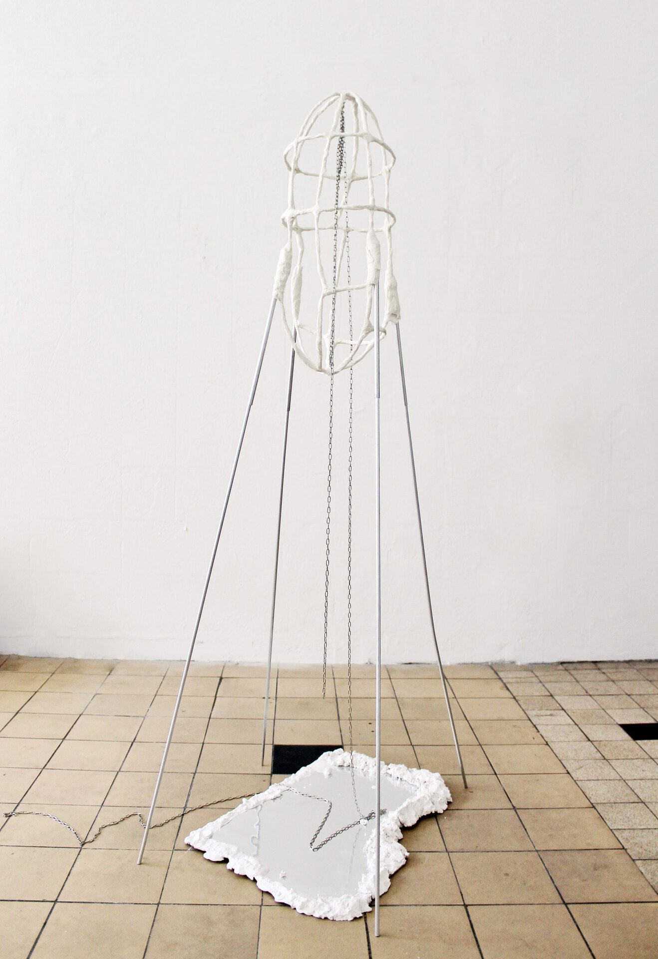 Anna Bochkova, Venera6, 2021, 140x55x46 cm metal chains, plaster, aluminium pipes, papiermache, wire, aluminium leaf