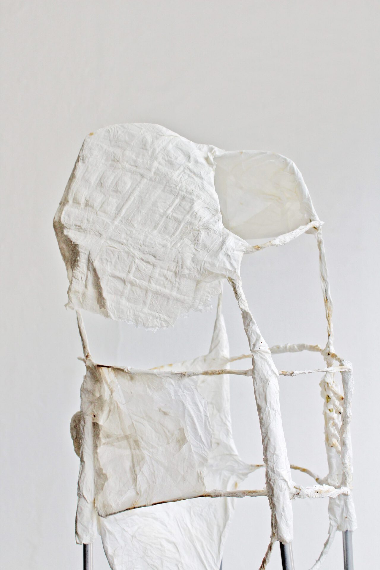 Anna Bochkova, Yuri Gagarin, 2020, 160x30x28 cm Aluminum, metal wire, paper, detailed view