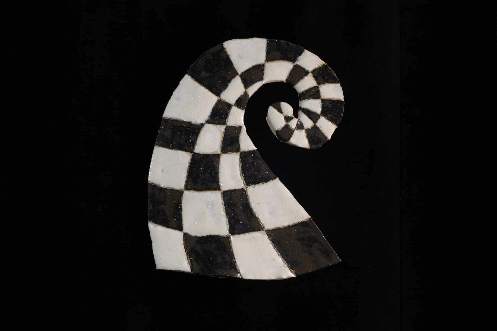 Asuka Takagi, Checker path, 2021, ceramic