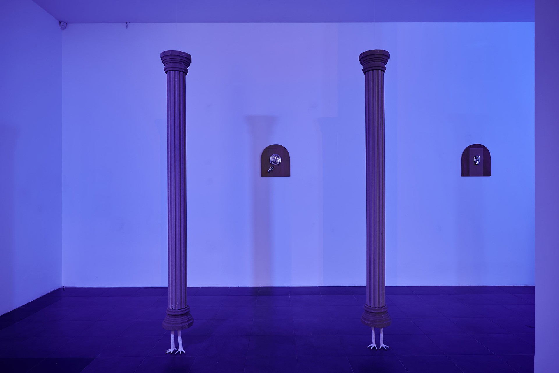 Qeu Meparishvili, Ole alone standing tree, installation view,