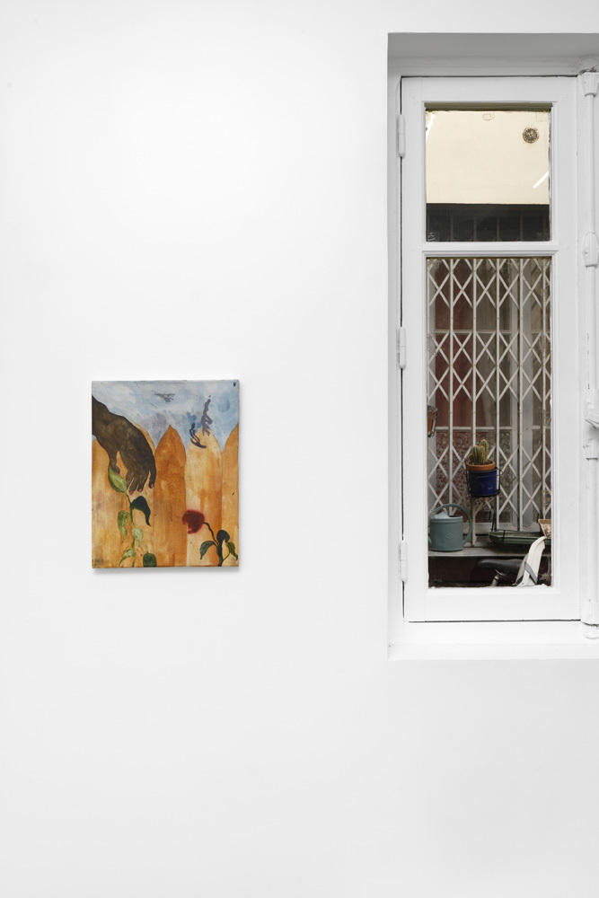 Paula Kamps, At the pawn shop, 2021, exhibition view, Sans titre (2016), Paris