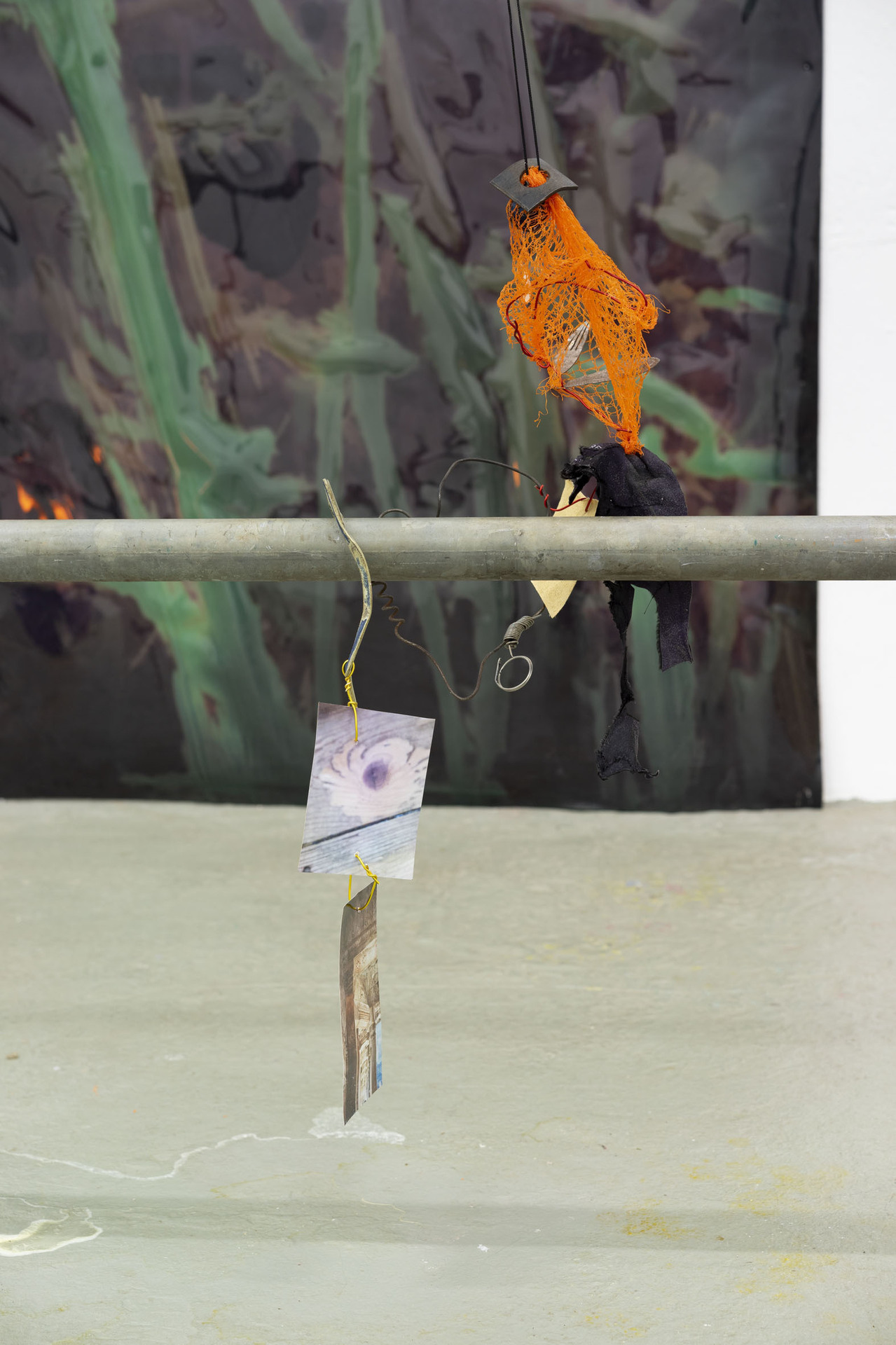 Edgar Unger, dazzling gleam, 2021, Frozen milk, praying paper, furr, plastic