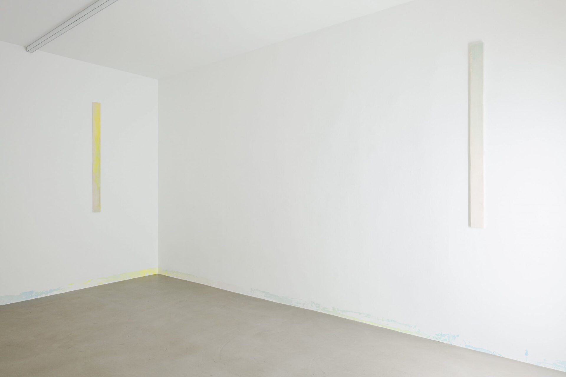 Axel Koschier, märzzimmeraprilzimmer, installation view, Wonnerth Dejaco, Vienna 2021