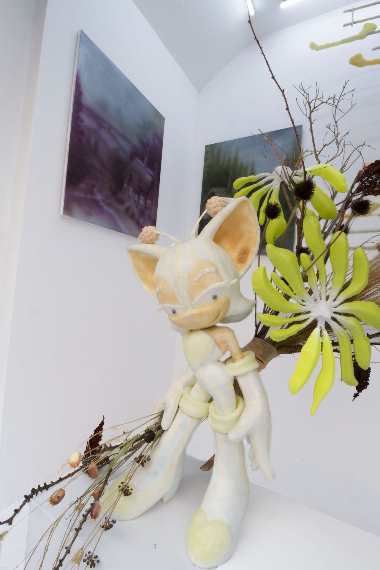 Wretched Flowers. Rouge. Wax, bioplastic, pigment, enamel, thread, dead plants. Dimensions variable. 2018/2021