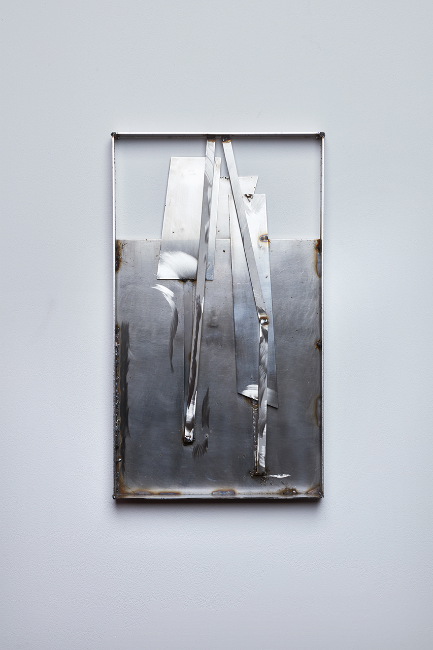Indrikis Gelzis, Bashful gaps, 2021, stainless steel, varnish, 42cm x 24cm x 3cm
