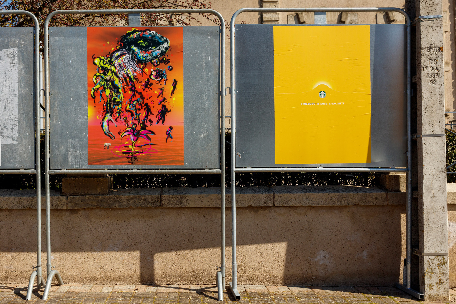 John Russell, Covid Ascension, 2021, poster, 84 x 119 cm / Camille Blatrix, 9 RUE DU PETIT PARS.57000.METZ, 2021, poster, 84 x 119 cm.