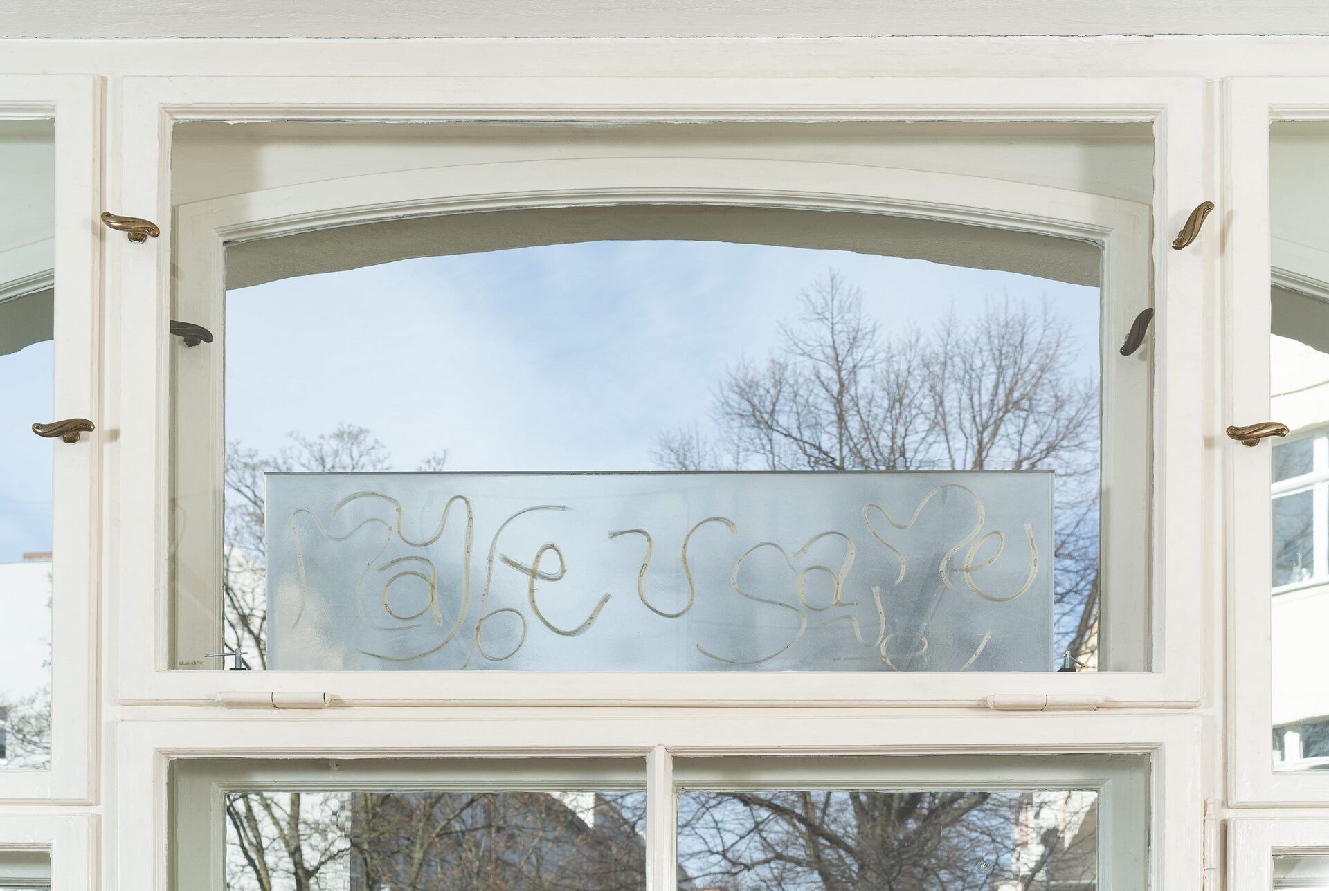 Rebekka Benzenberg, maybe you safe me, 2021, Synthetic hair in polyester resin, 30 x 94 x 2 cm
