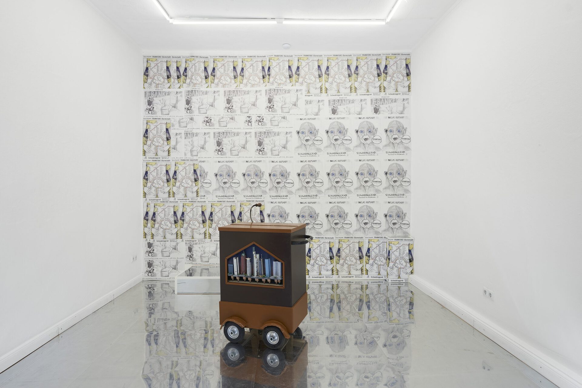 FRANKFURZ, Niclas Riepshoff at Schwabinggrad, 2021, installation view #8
