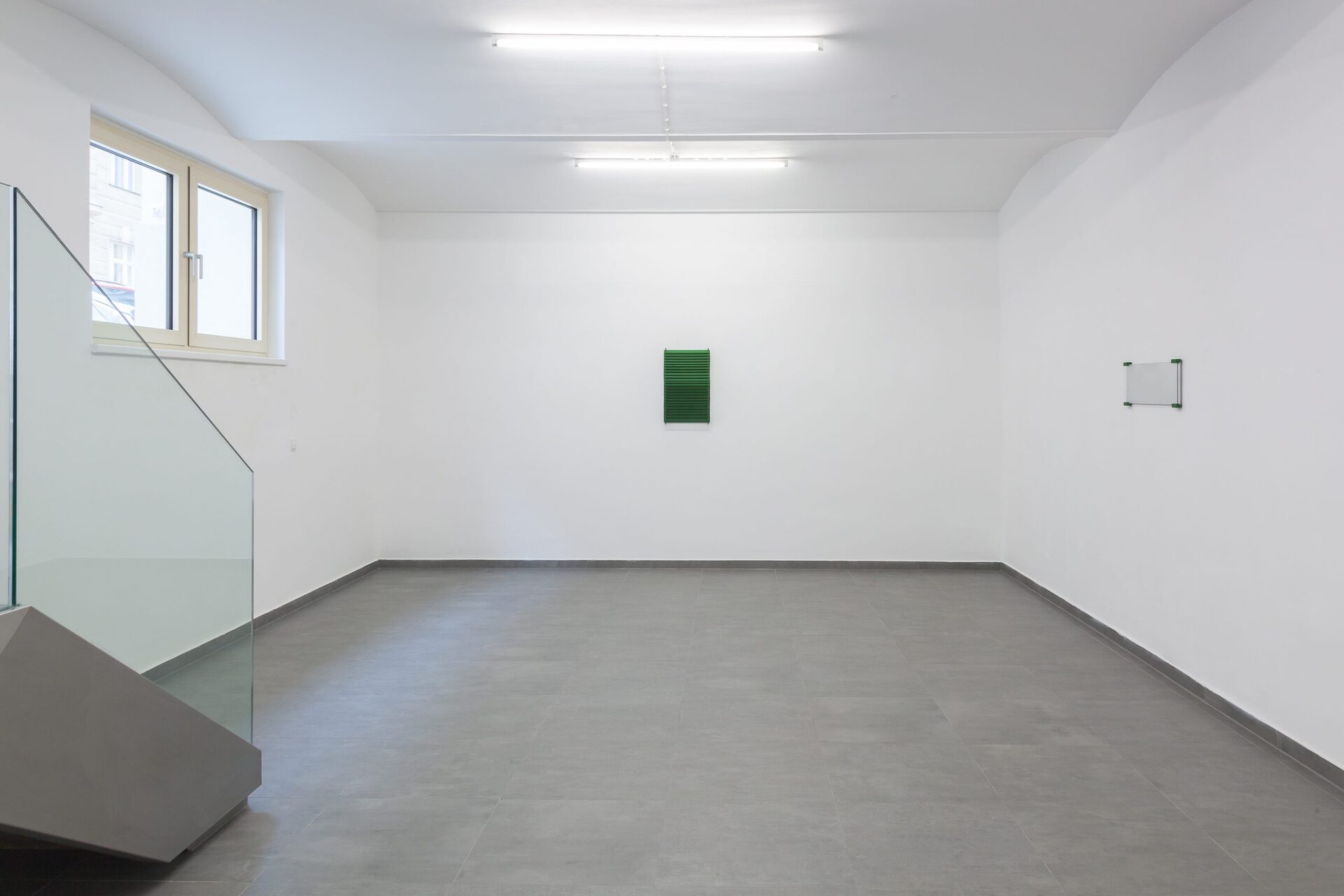 Installation view: Elizabeth Orr, The Over There, VIN VIN, 2021.