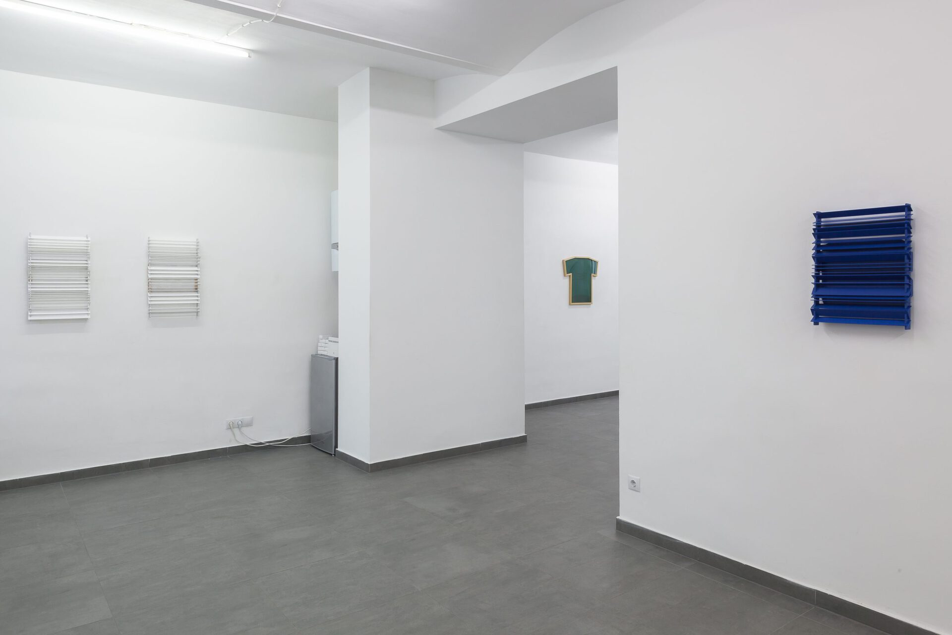 Installation view: Elizabeth Orr, The Over There, VIN VIN, 2021.