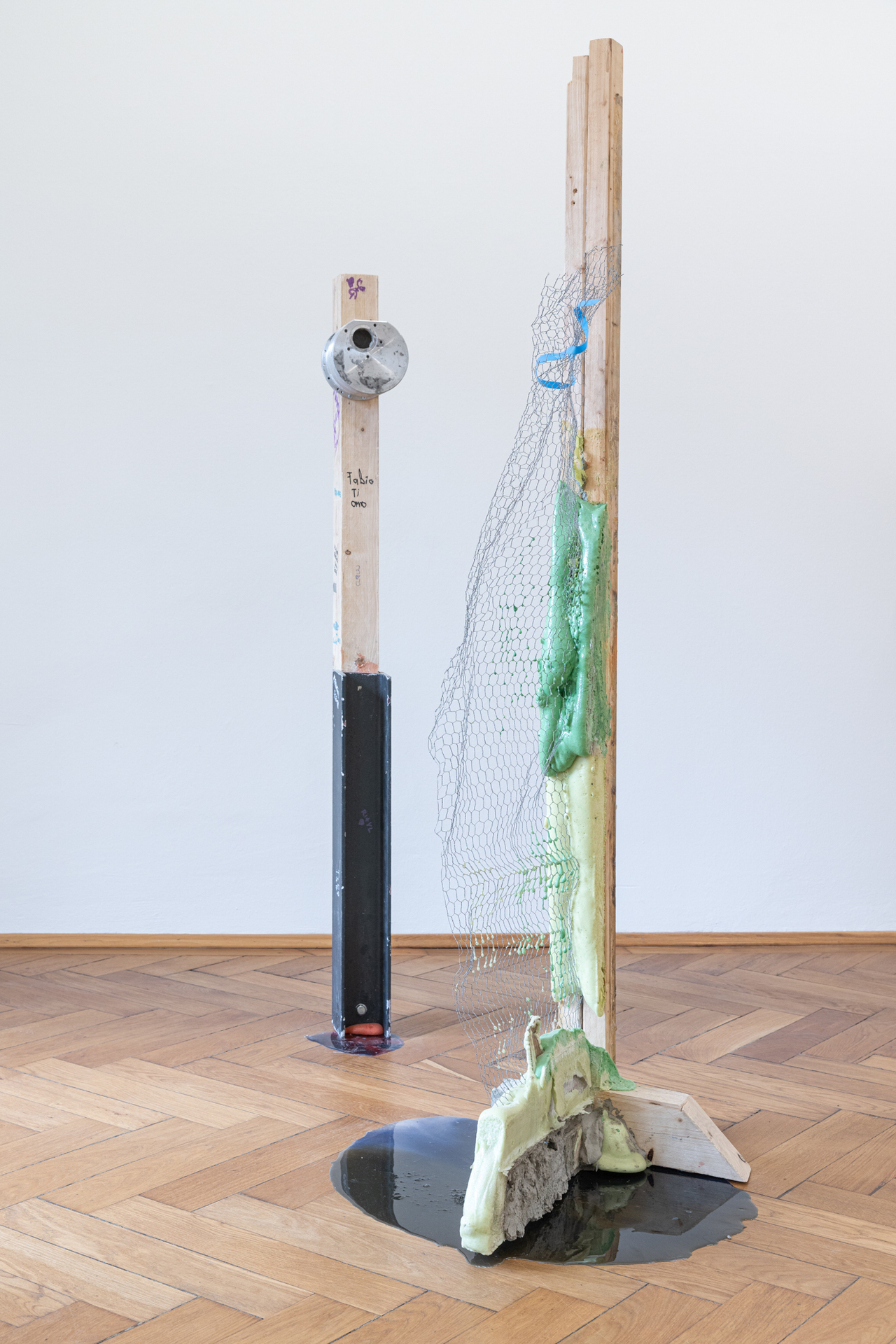 Installation view "unkultiviert" by Patrick Ostrowsky at Britta Rettberg Munich