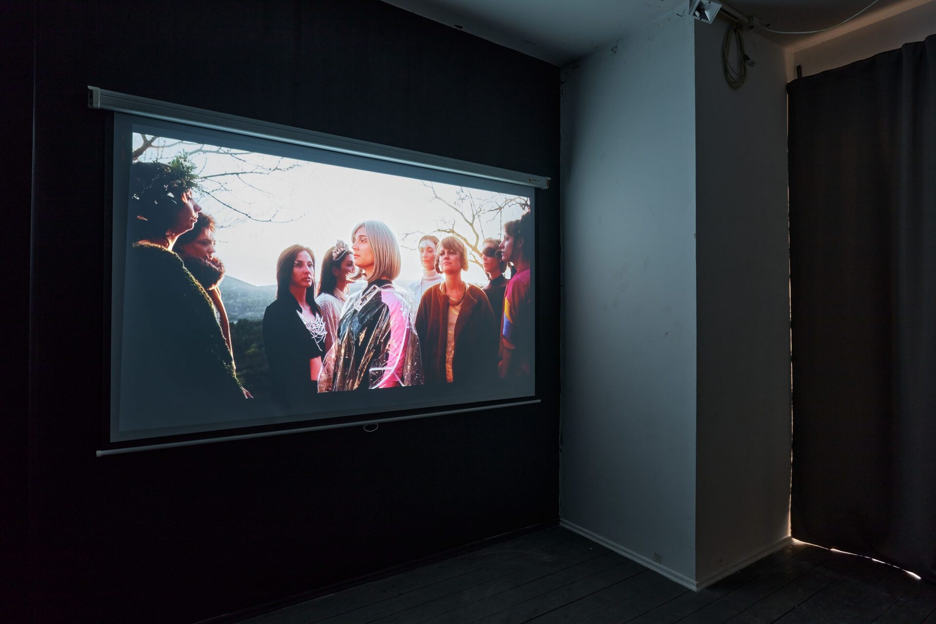 Anna Zilahi and Laura Szári x Varsányi SIrens Choir, Missa Echologica, video, 2021