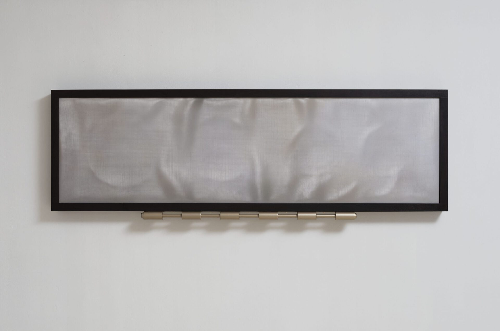Adi Fluman, Untitled (Coin Case), 2021. Digital sculpture, inkjet printed on paper in artist’s frame (American walnut wood, aluminum), 207.5×67.5×11 cm. Photo: Elad Sarig, Courtesy of the artist and Dvir Gallery, Tel Aviv/Brussels.