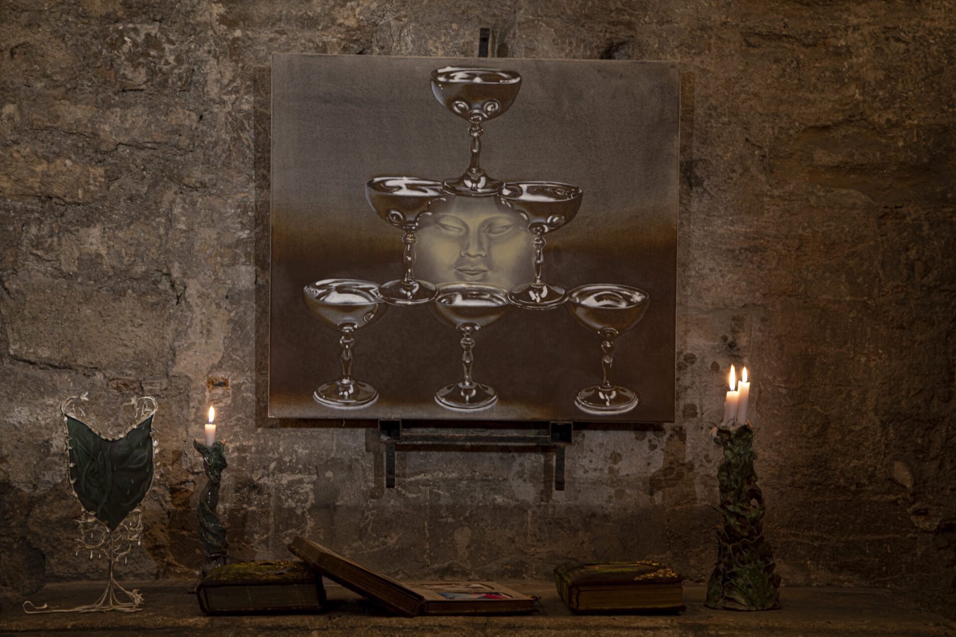 Exhibition view, Asma VSWV, "Veneno", wax, apple seeds, and metal, 2020, 25 cm x 43 cm x 15 cm, Bella Hunt & Ddc, "Chandler", 2020, ceramic, 30 cm x 5 cm, Jacopo Pagin, "Untitled, 2020, oil on canvas, 120 cm x 100 cm, Lola Schnabel, "Souvenirs albums", unknown date, photos album, metal, velvet, 30 cm x 20 cm @ Jonayd Cherifi