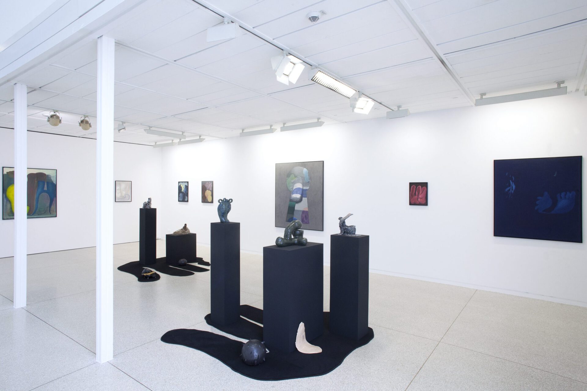 Veronika Hilger exhibition view: WERK.STOFF Painting Award, Heidelberger Kunstverein, 2021. © Markus Kaesler & HDKV Courtesy the artist