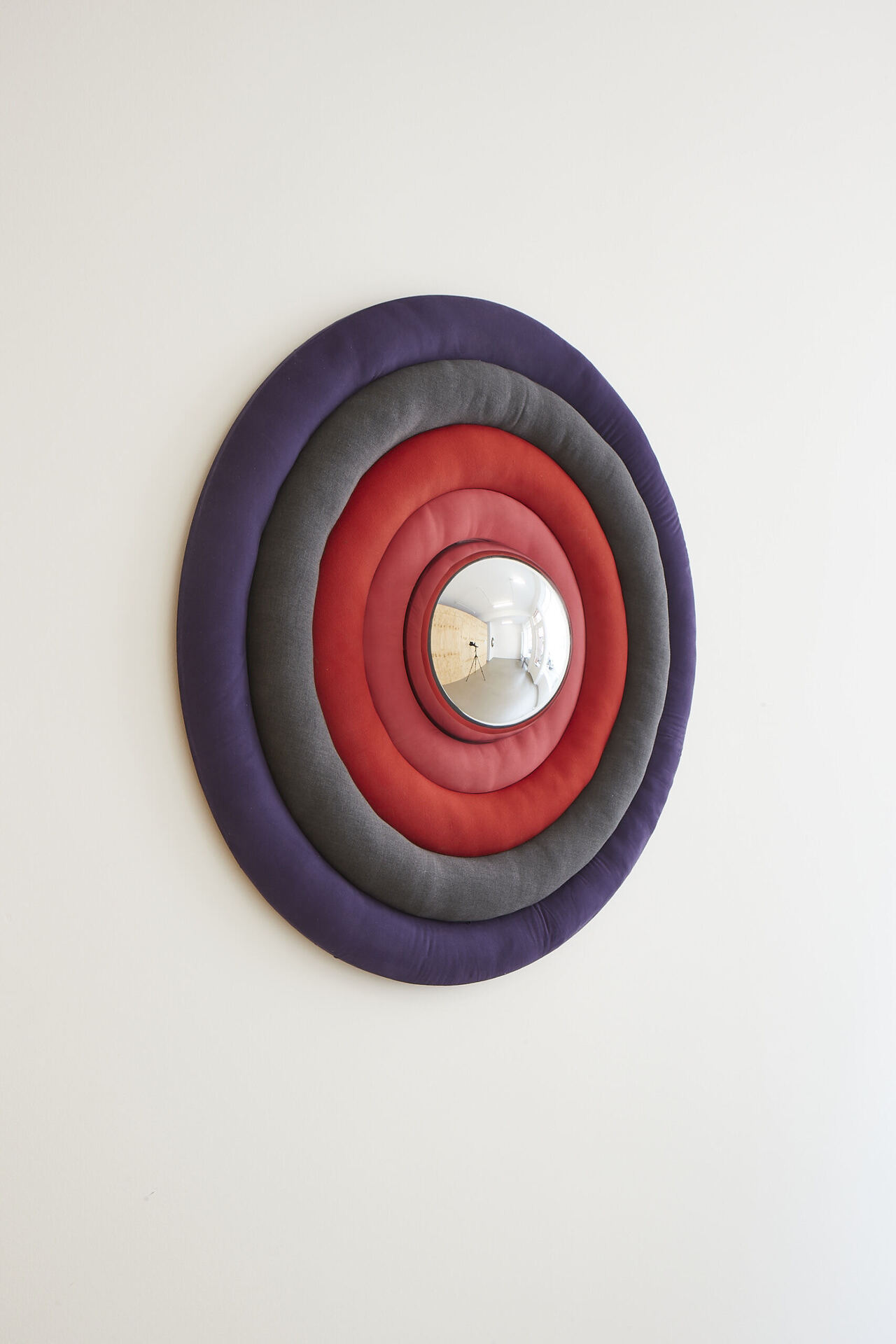 Frieder Haller, Crowdpleaser II, 2021 Mirror, polyvinyl chloride, fabric, foam and plywood 99 × 99 × 18 cm 38.9 × 38.9 × 7 in