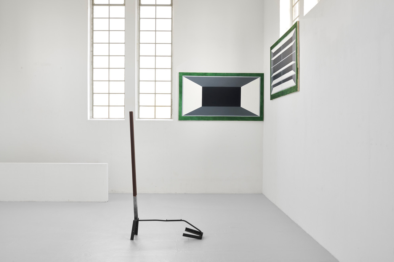 Meuser, Ohne Titel (Wckeldackel), 2021 Courtesy Galerie Gisela Capitain, Köln | MAx Ruf, Volumen & Kapazität III, 2017