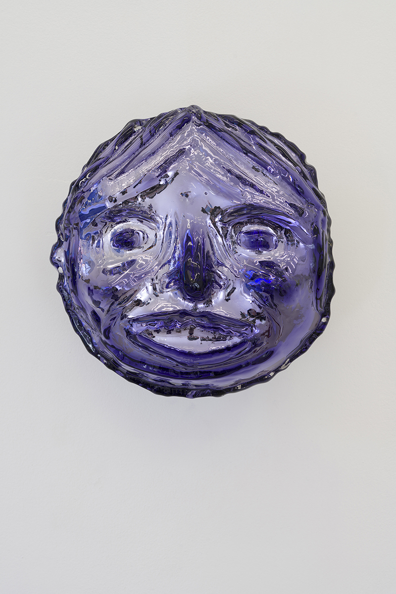 Olof Marsja, Lilac Madness, 2021 (Silvered glass, steel, 26 x 26 x 22 cm).