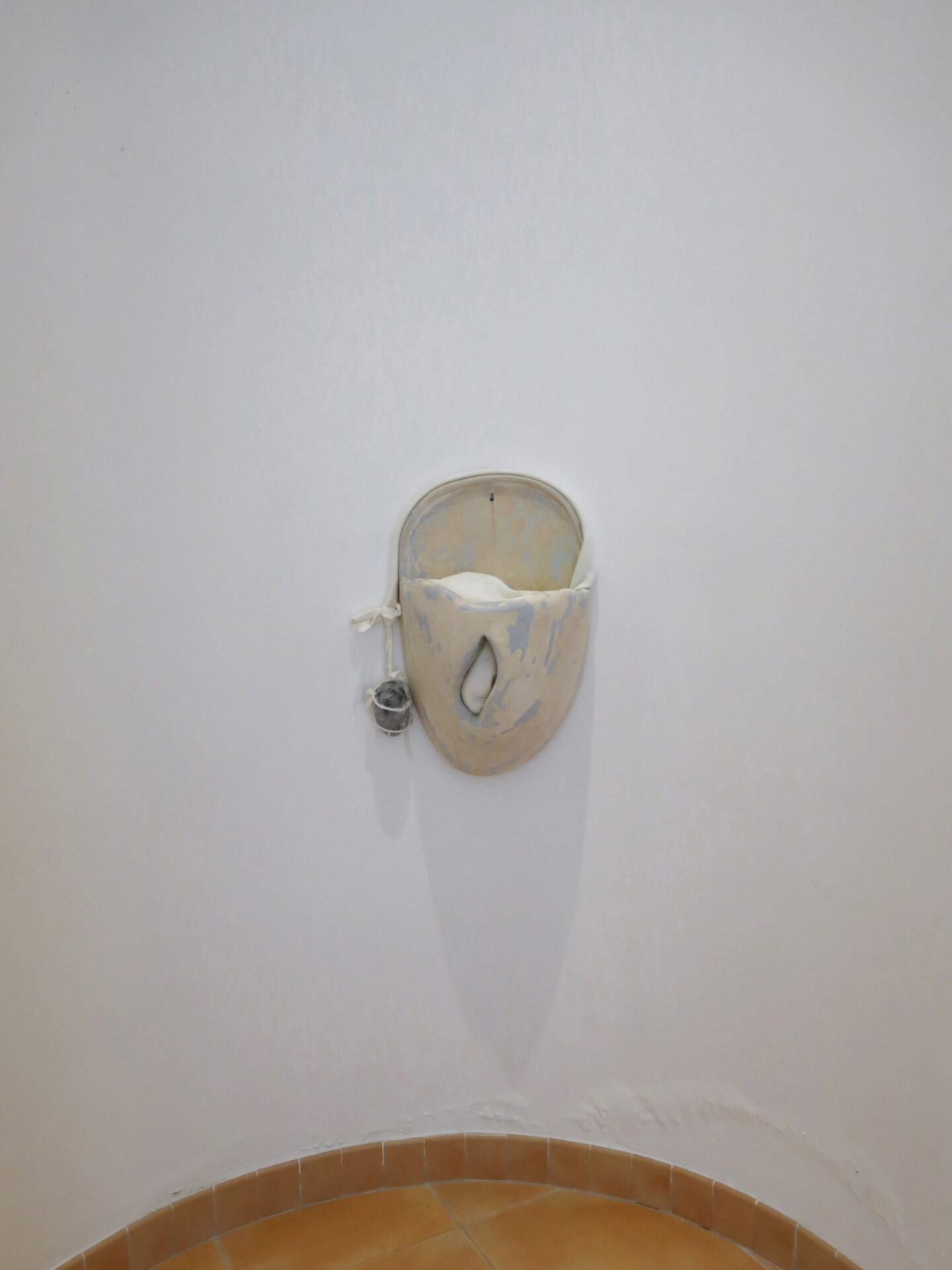 Cécile Bouffard, Enthousiasme 3, 2021,wood, acrylic paint, metals, latex, textiles