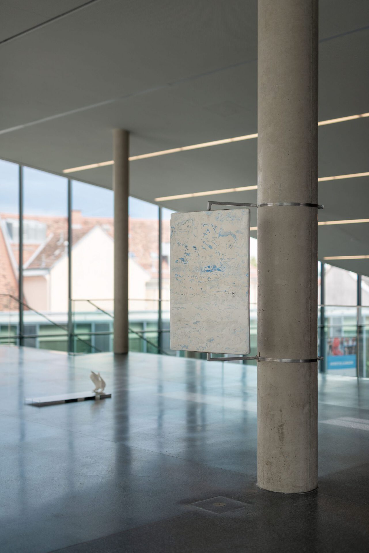 Patrick Winkler / Constructing the representation of a space. Display for eternity. / stucco marble, institution white 002, MDF, steal, marble / 2021