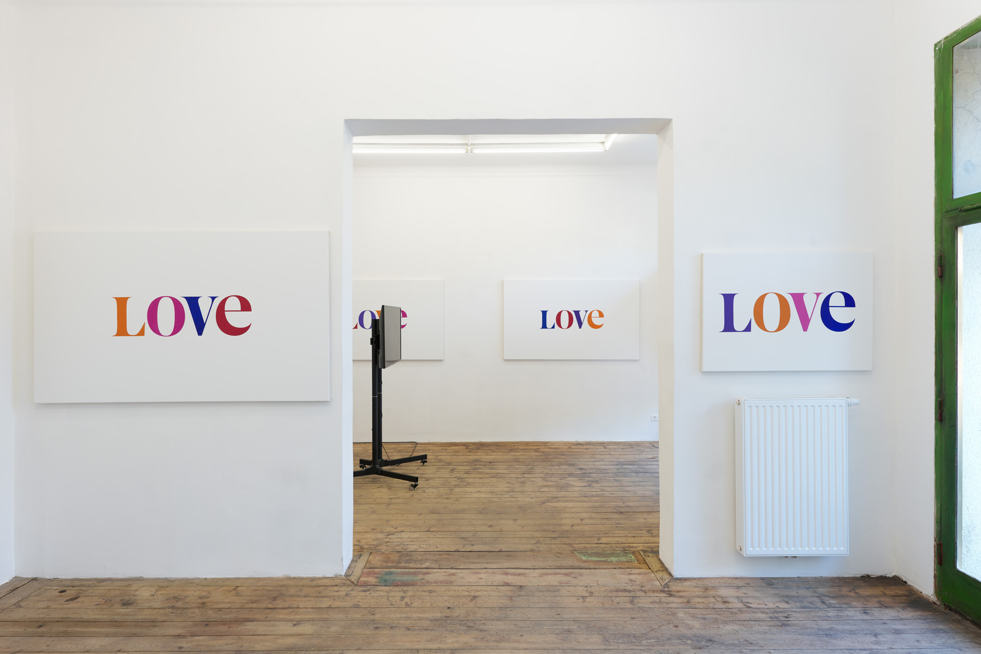 Angharad Williams, High Horse, installation view, Kevin Space 2021. Photo: Maximilian Anelli-Monti