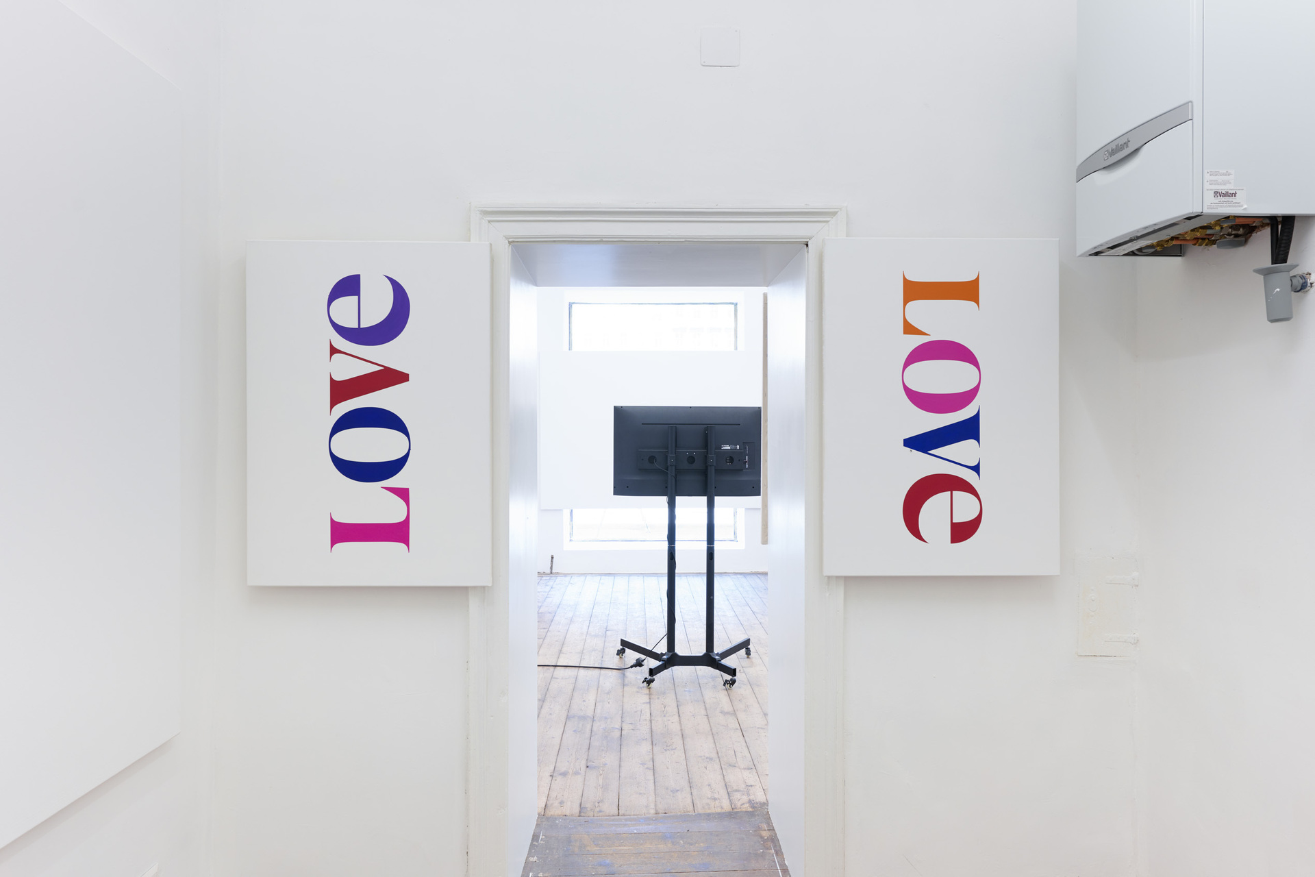 Angharad Williams, High Horse, installation view, Kevin Space 2021. Photo: Maximilian Anelli-Monti
