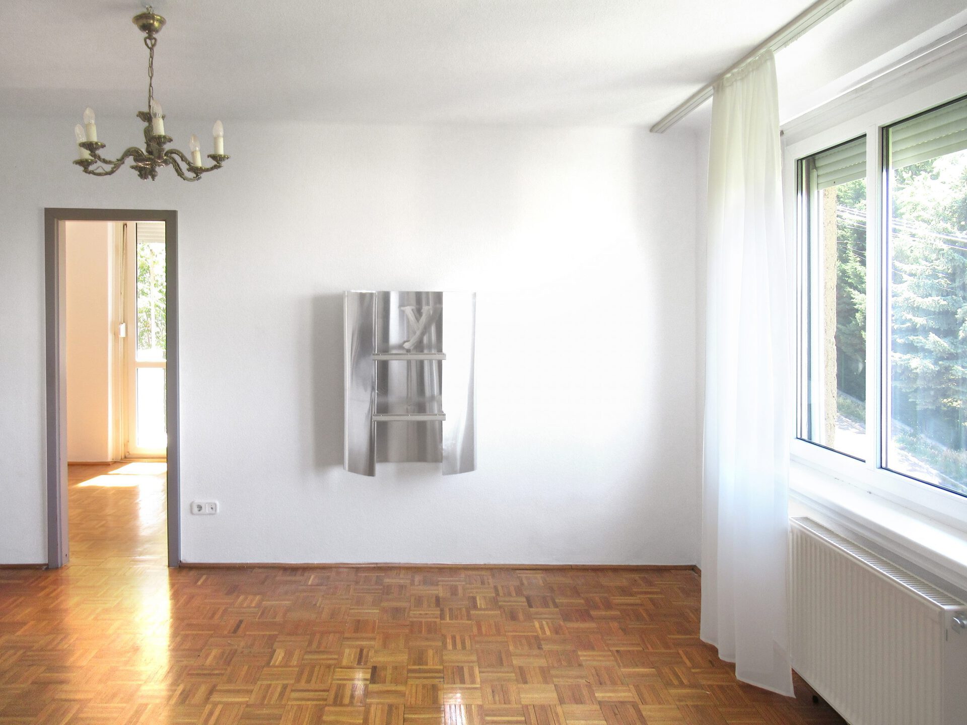 Ariel Helyes, Duties of the Artist, exhibtion view